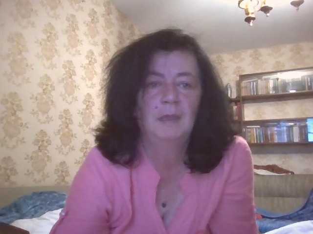 krisshurdlove live cam on BongaCams