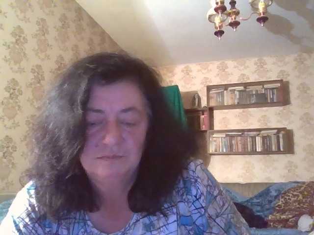 krisshurdlove live cam on BongaCams