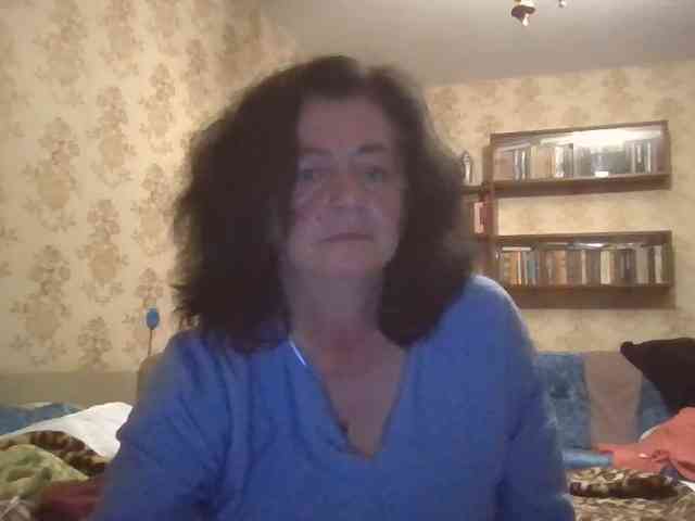 krisshurdlove Live Webcam on BongaCams