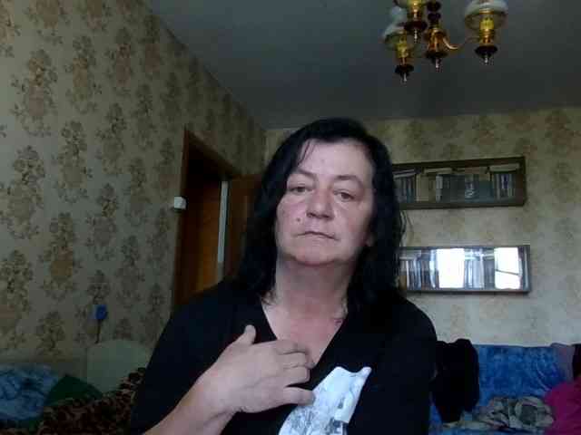 krisshurdlove Live Webcam on BongaCams