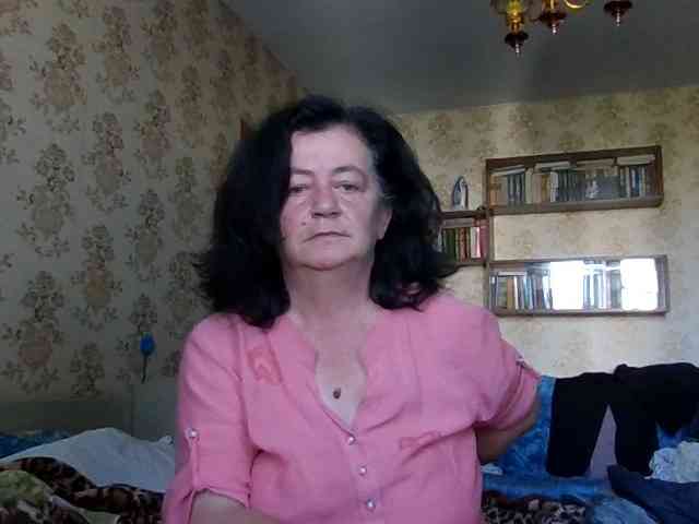 krisshurdlove Live Webcam on BongaCams