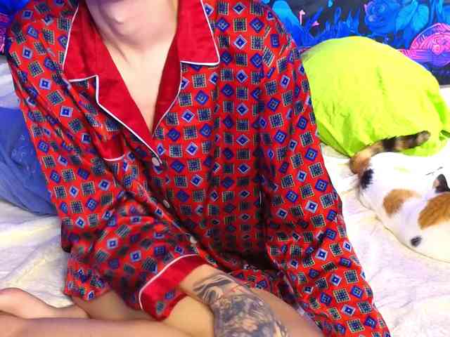 MidnightVoltageMidnightV Sex Cam Show
