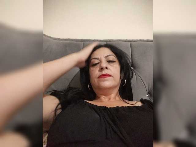 Lale383838 live cam on BongaCams