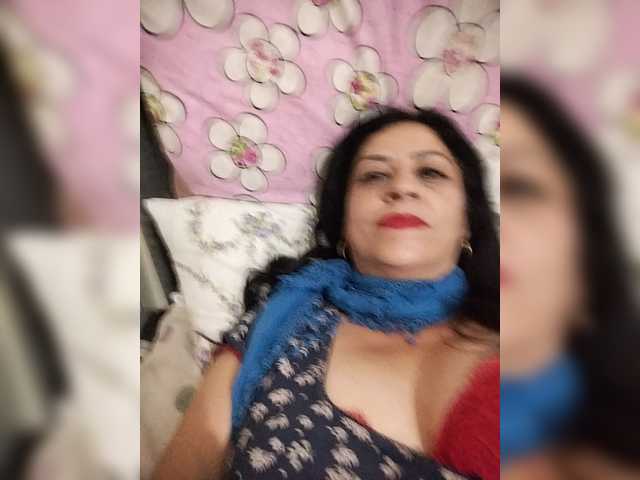 Lale383838 live cam on BongaCams
