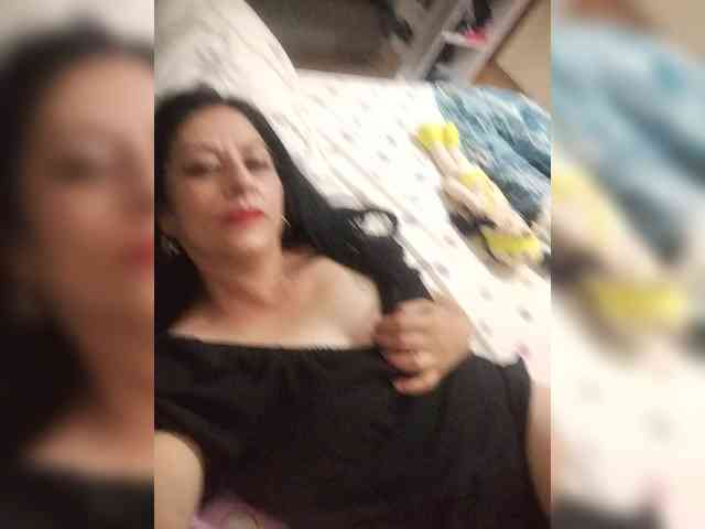 Lale383838 Live Webcam on BongaCams