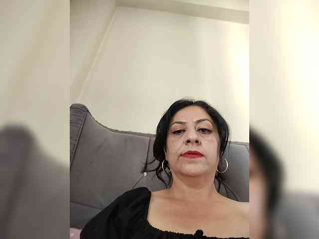 Lale383838 webcam