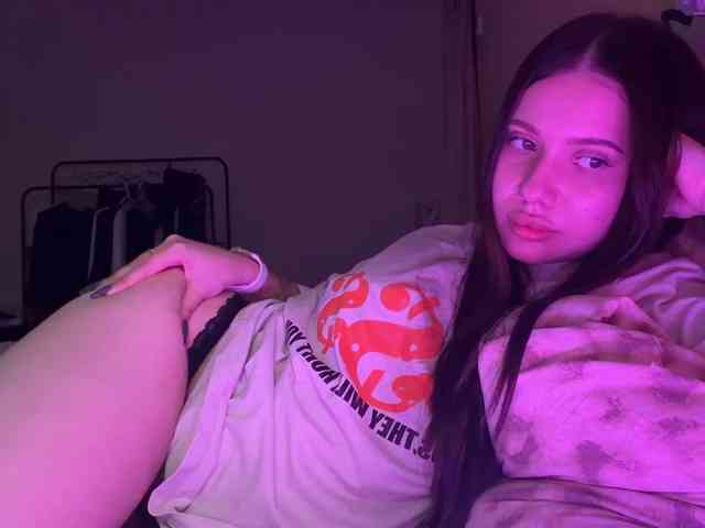 Model: KattieCatty