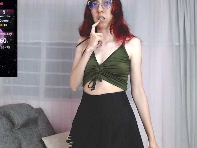 AnnieSparkle live cam on BongaCams