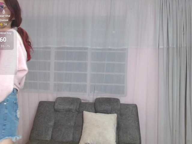 AnnieSparkle live cam on BongaCams
