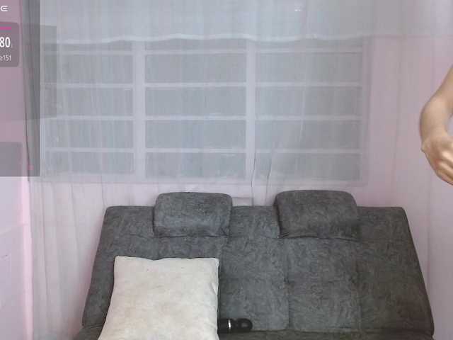 AnnieSparkle live cam on BongaCams