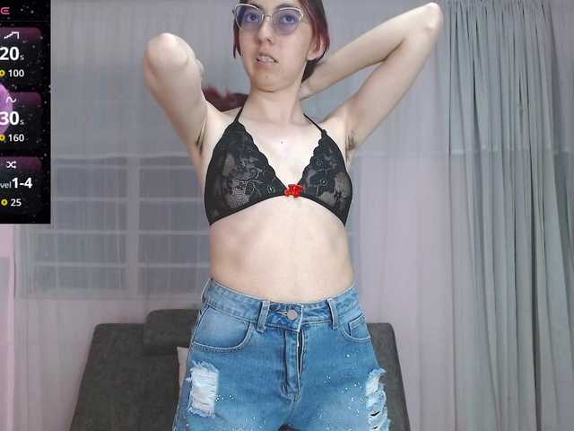 AnnieSparkle live cam on BongaCams