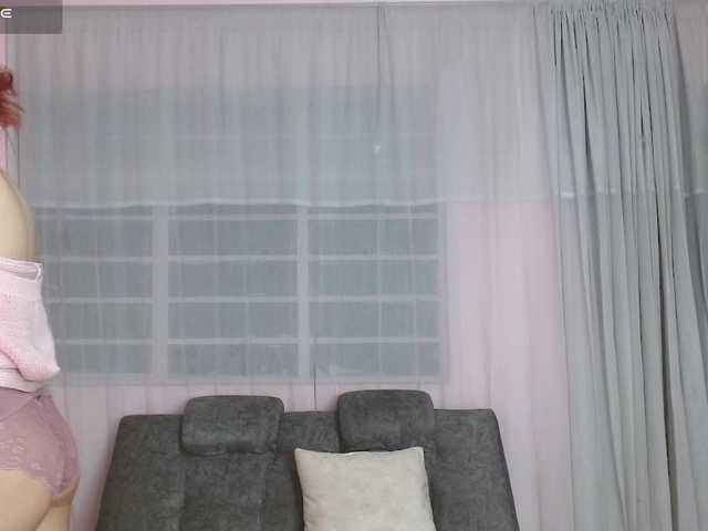 AnnieSparkle live cam on BongaCams