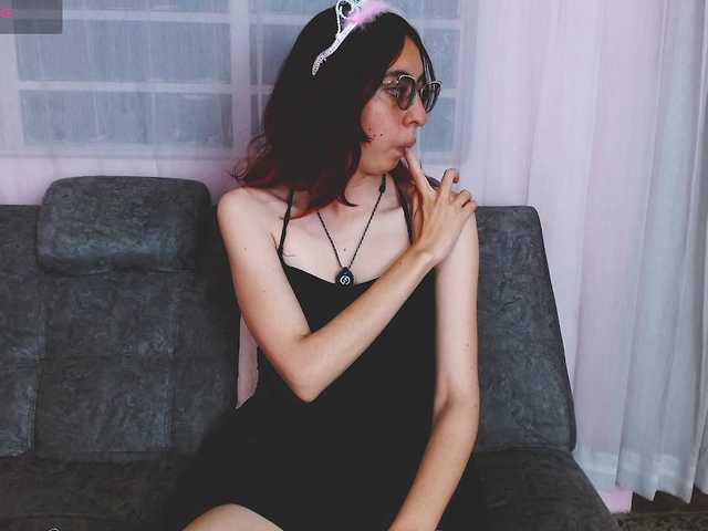 AnnieSparkle live cam on BongaCams