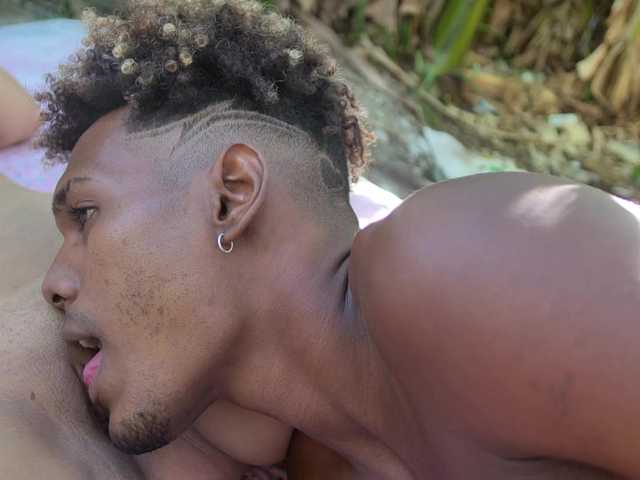 OutdoorGaySex live cam on BongaCams