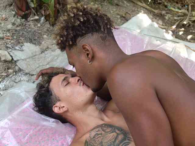 OutdoorGaySex