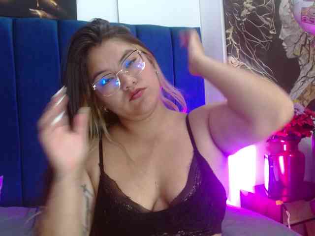 Yasmin-wish webcam
