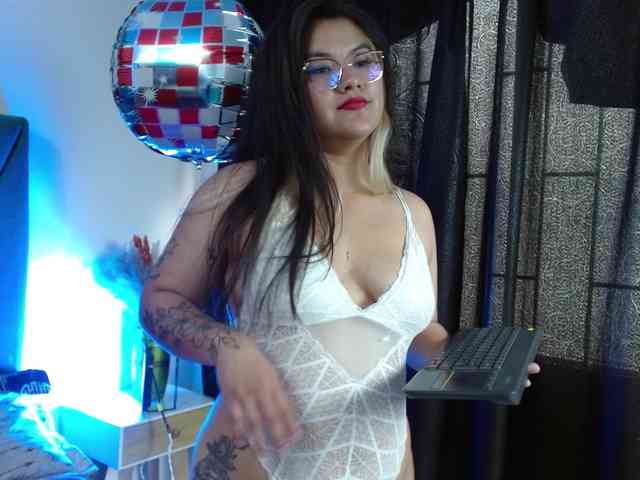 Yasmin-wish webcam