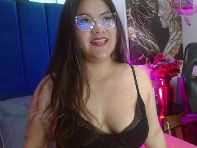 Yasmin-wish webcam
