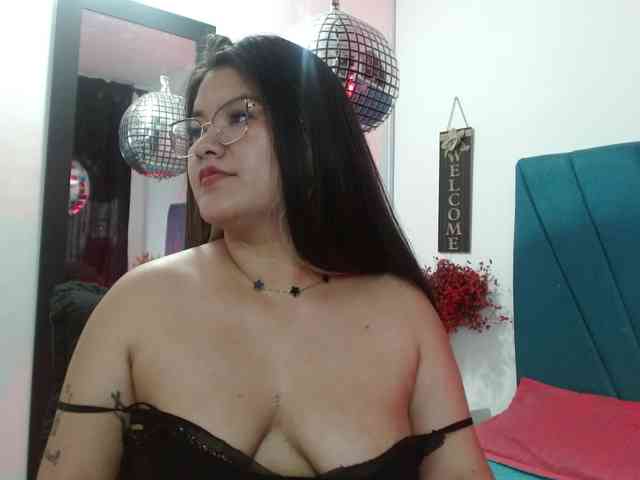 Yasmin-wish webcam