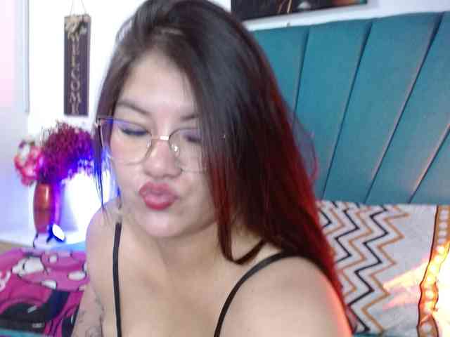 Yasmin-wish webcam