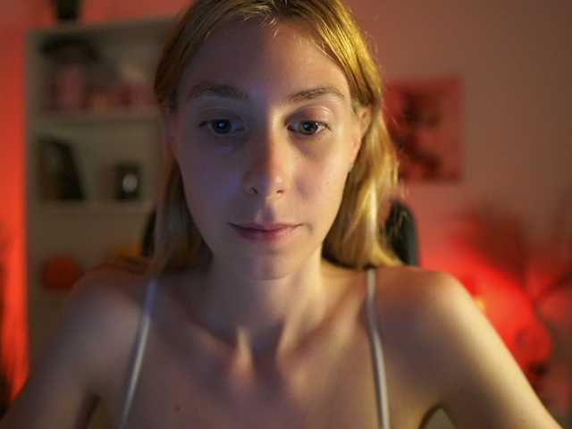 RachelMoore18 live cam on BongaCams