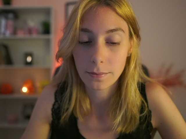 RachelMoore18 live cam on BongaCams