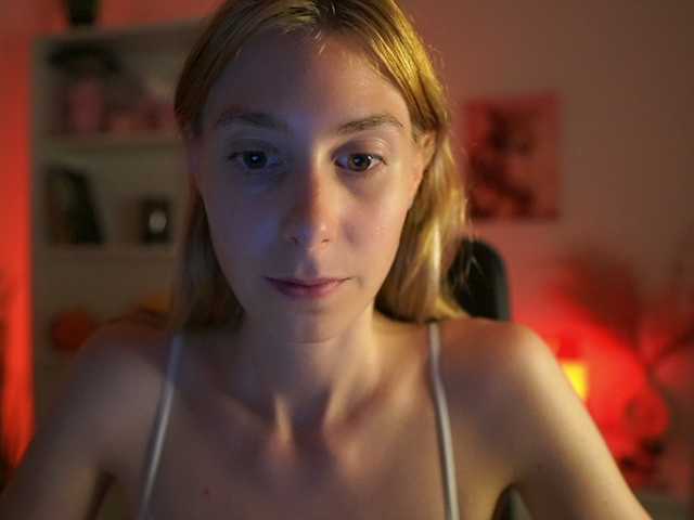 RachelMoore18 live cam on BongaCams