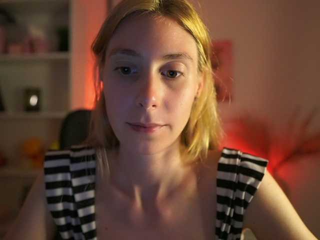 RachelMoore18 live cam on BongaCams