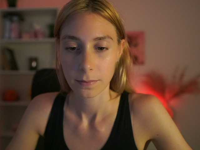 RachelMoore18 live cam on BongaCams