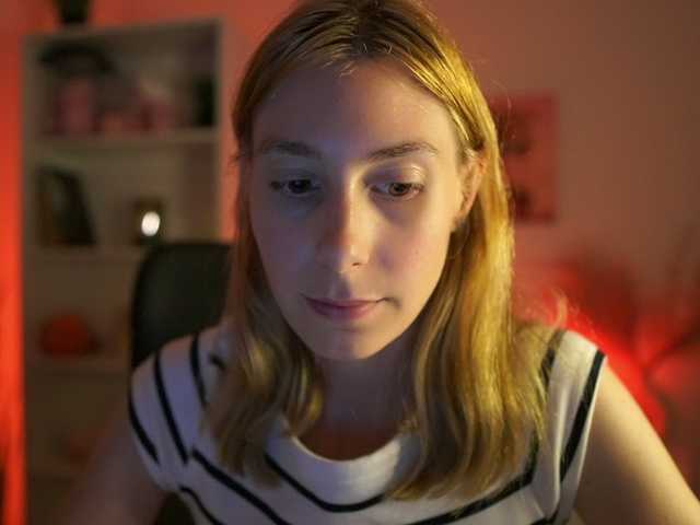 RachelMoore18 live cam on BongaCams