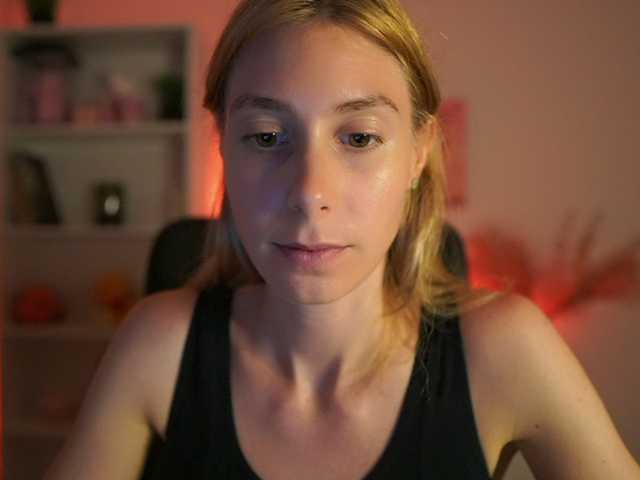 RachelMoore18 live cam on BongaCams