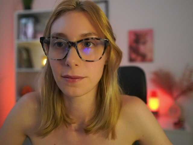 RachelMoore18 live cam on BongaCams