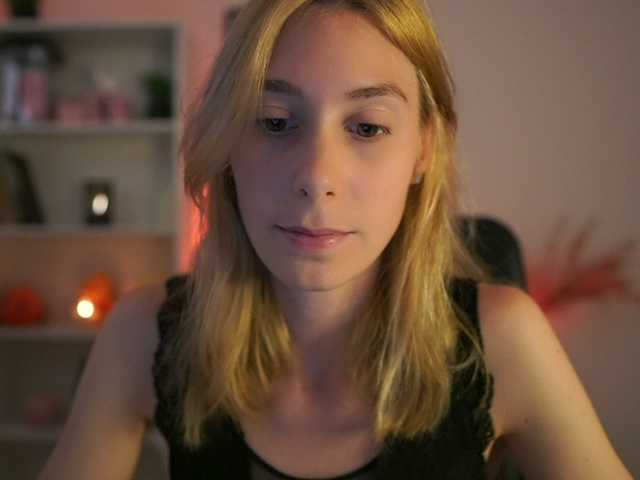 RachelMoore18 live cam on BongaCams