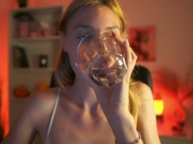 RachelMoore18 live cam on BongaCams