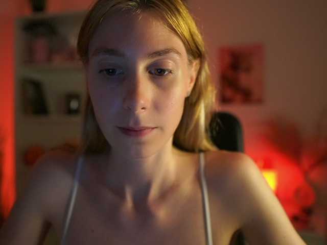 RachelMoore18 live cam on BongaCams