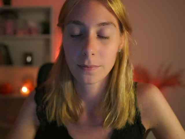 RachelMoore18 webcam