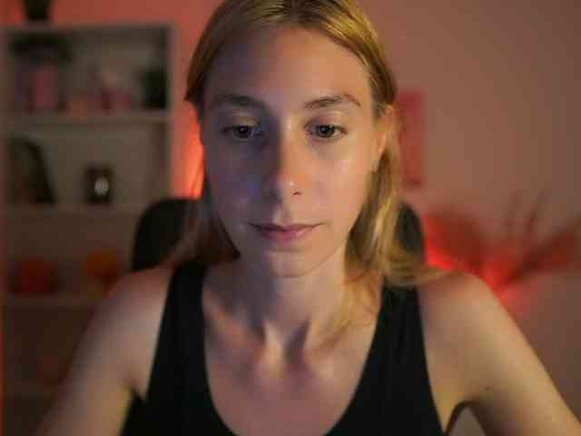 RachelMoore18 webcam