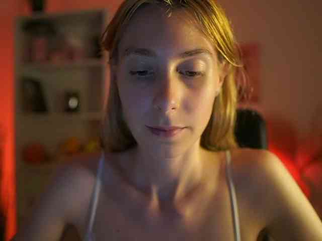 RachelMoore18 webcam