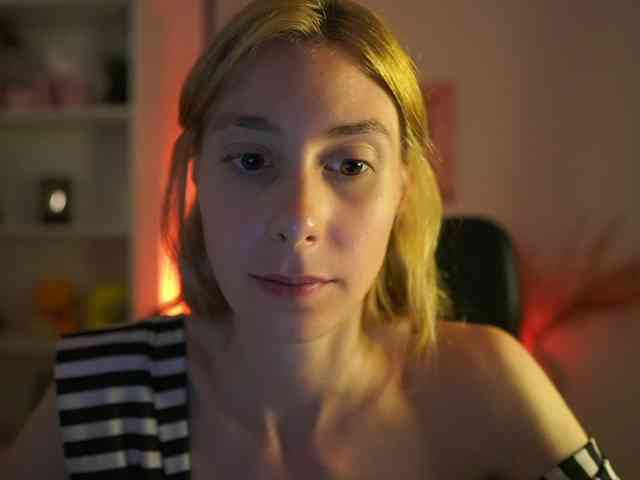 RachelMoore18 webcam