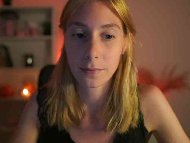 RachelMoore18 webcam