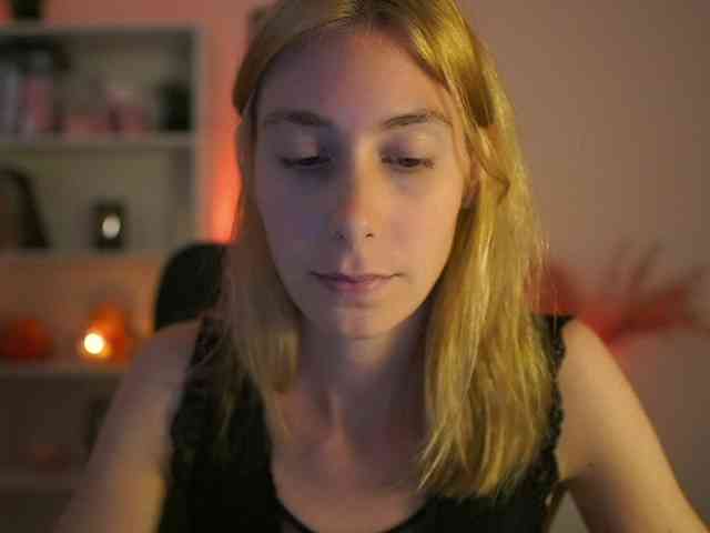 RachelMoore18 webcam