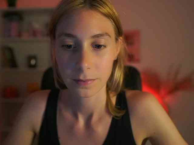 RachelMoore18 webcam