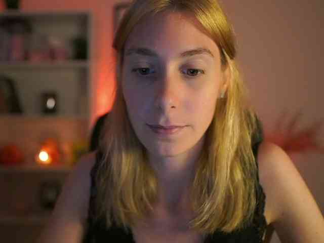 RachelMoore18 webcam