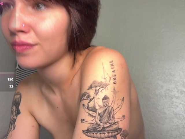 Delavetta live cam on BongaCams