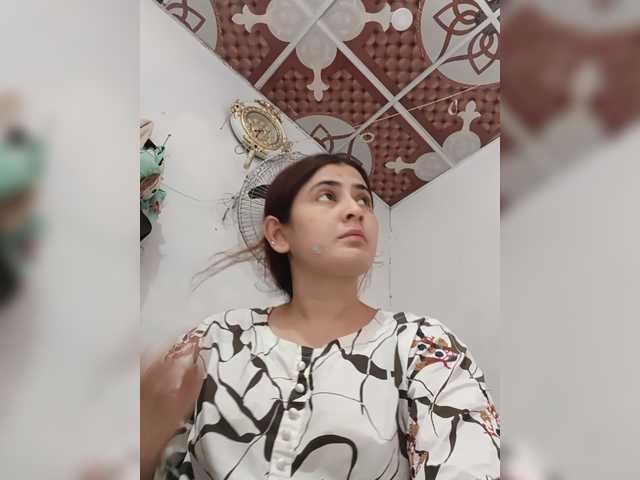 Khadija3 live webcam show