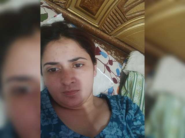 Khadija3 live cam on BongaCams