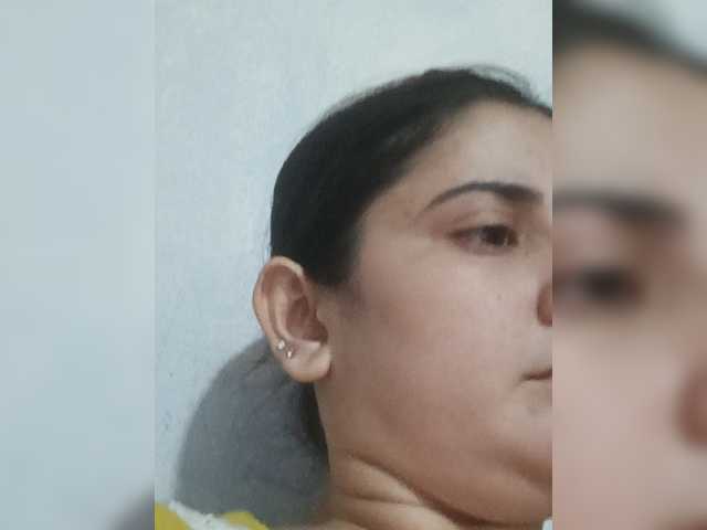 Khadija3 live cam on BongaCams