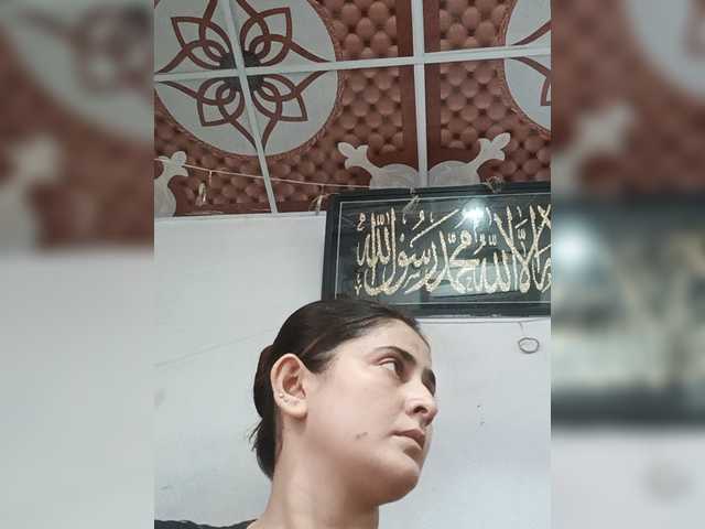 Khadija3 live cam on BongaCams