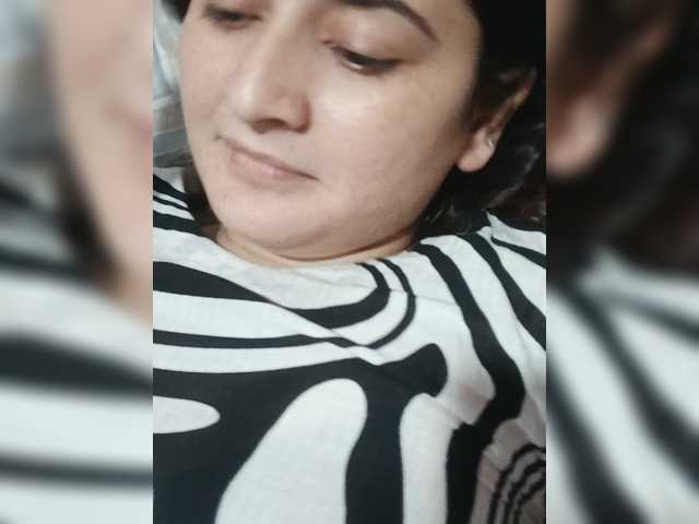 Khadija3 live cam on BongaCams
