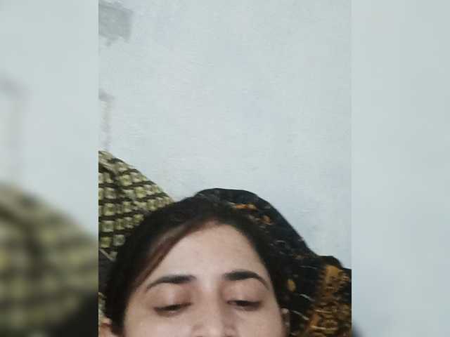 Khadija3 live webcam show
